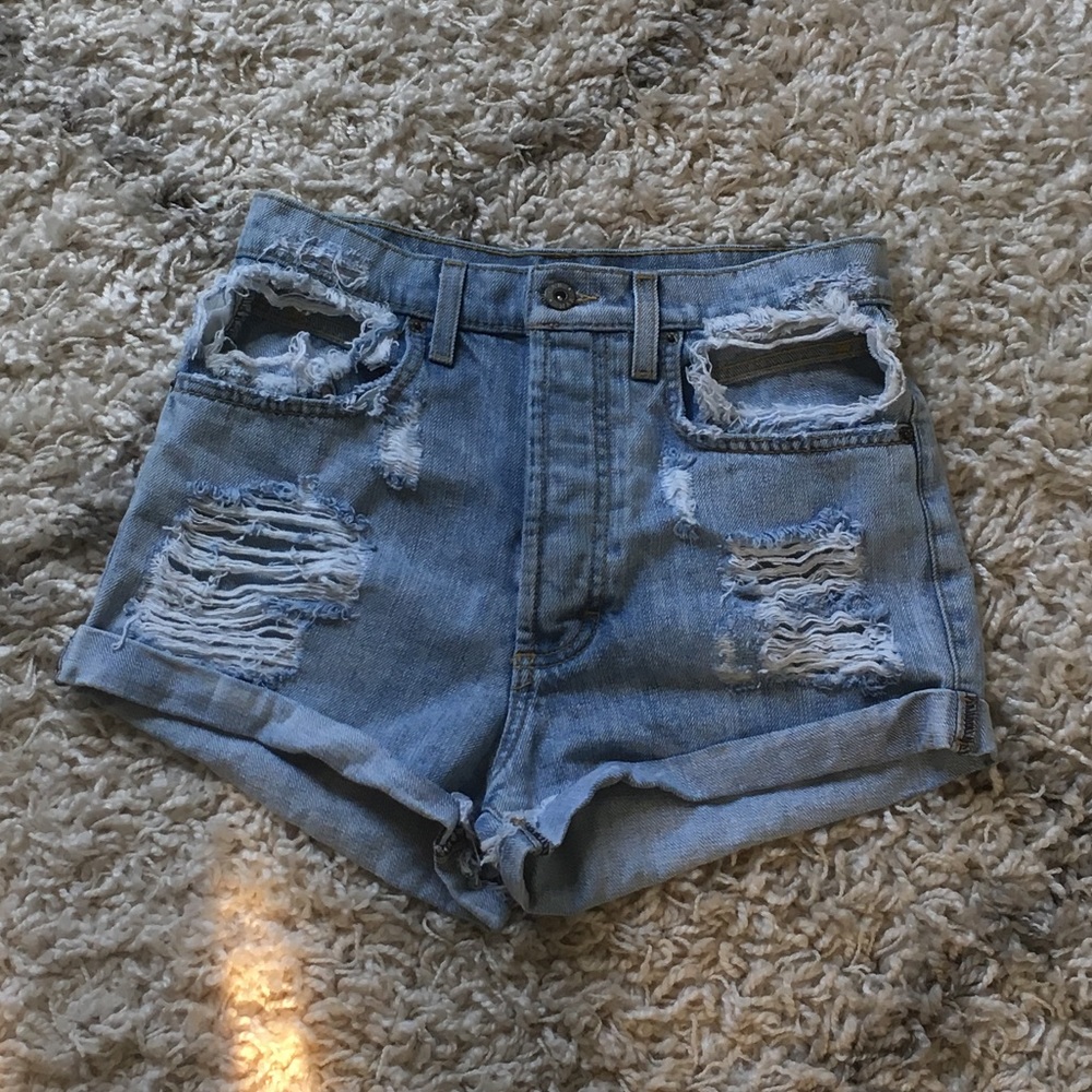 Carmar High Rise Button Fly Shorts 26